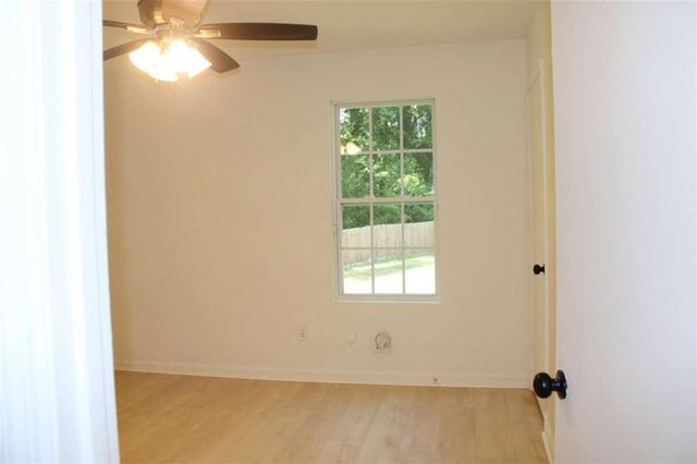 4668 Hairston Crossing Way, Stone Mountain, GA 30083