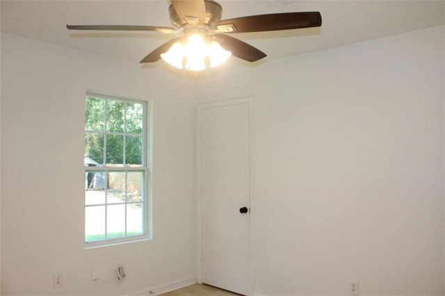 4668 Hairston Crossing Way, Stone Mountain, GA 30083