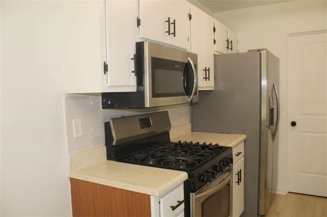 4668 Hairston Crossing Way, Stone Mountain, GA 30083