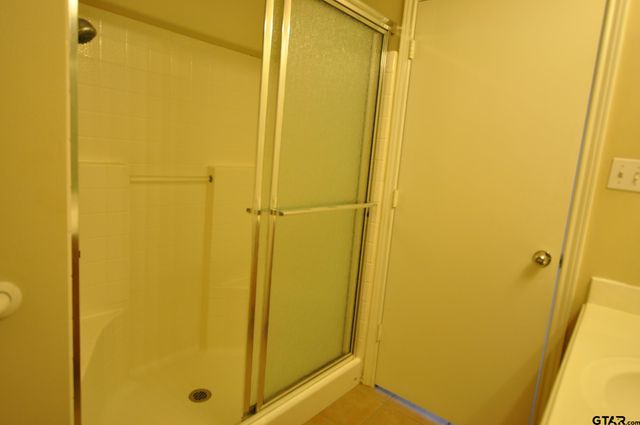 6932 La Hacienda, Flint, TX 75762