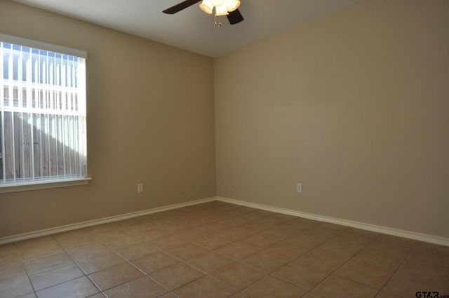 6932 La Hacienda, Flint, TX 75762