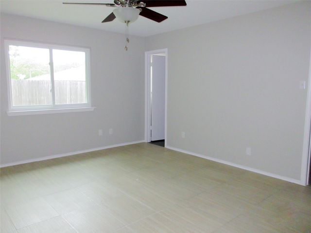 115 Rei Tang LOOP, Kyle, TX 78640