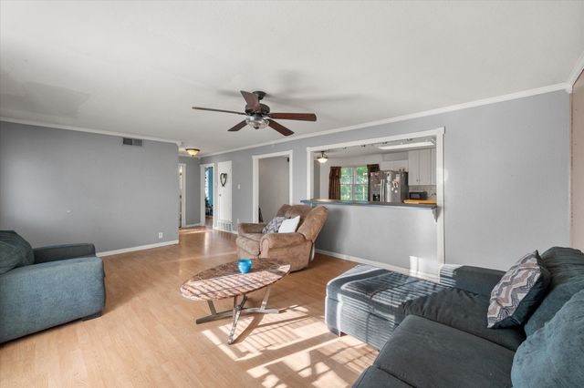302 S 38th Street, Corsicana, TX 75110