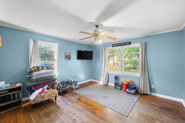 302 S 38th Street, Corsicana, TX 75110