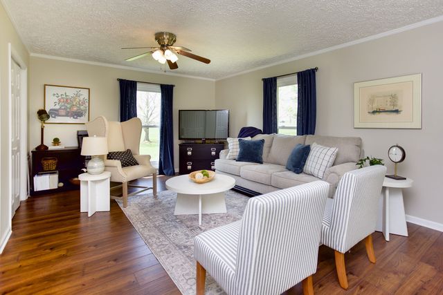 1747 Allen Ferry Rd, Smithville, TN 37166