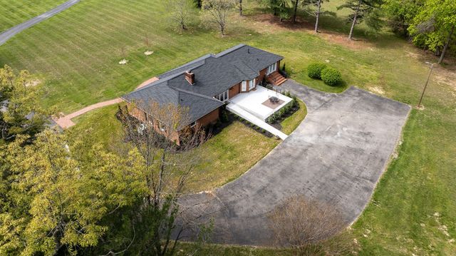 1747 Allen Ferry Rd, Smithville, TN 37166