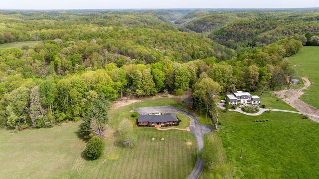1747 Allen Ferry Rd, Smithville, TN 37166