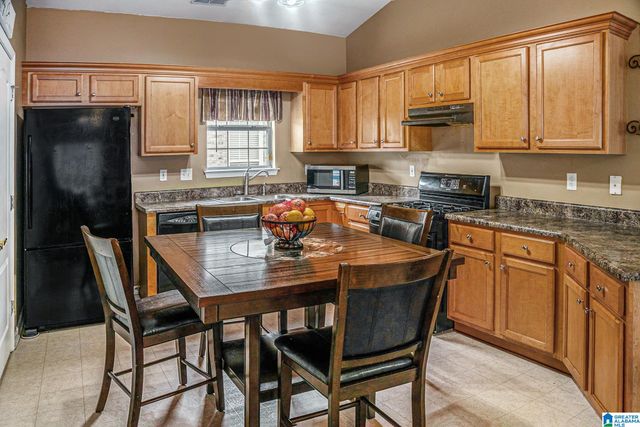 4861 LONGMEADOW DRIVE, Bessemer, AL 35111