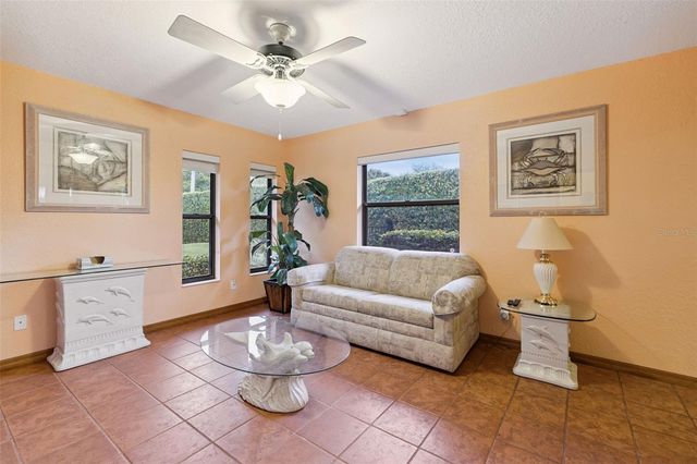 1041 COUNTRY LAKE CIRCLE, Lake Wales, FL 33898