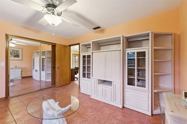 1041 COUNTRY LAKE CIRCLE, Lake Wales, FL 33898