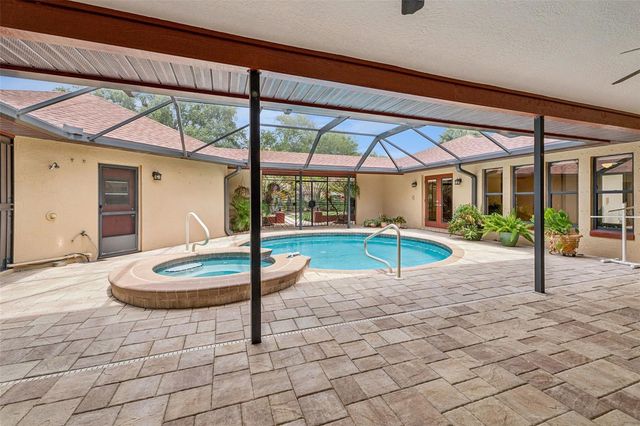 1041 COUNTRY LAKE CIRCLE, Lake Wales, FL 33898