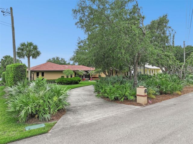 1041 COUNTRY LAKE CIRCLE, Lake Wales, FL 33898