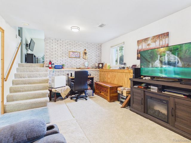4411 Huckleberry Circle, Deerfield Township, MI 48421