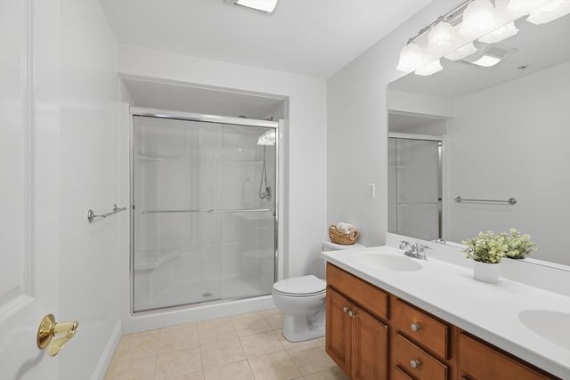 1 Lenox St 304, Norwood, MA 02062