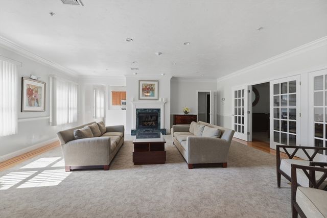 1 Lenox St 304, Norwood, MA 02062