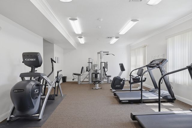 1 Lenox St 304, Norwood, MA 02062