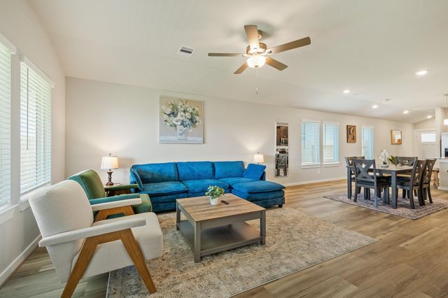 347 Willow Sage Ct, Montgomery, TX 77316