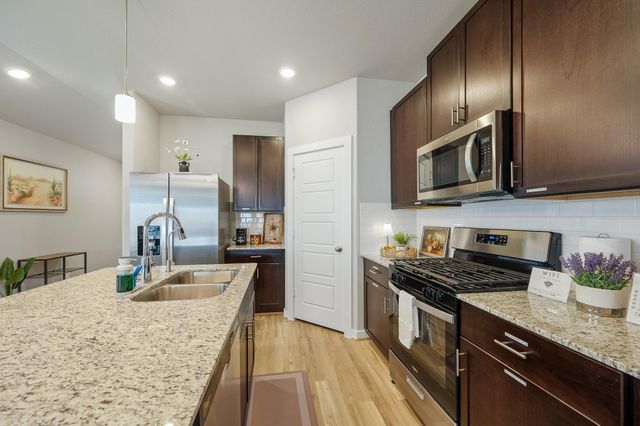 347 Willow Sage Ct, Montgomery, TX 77316