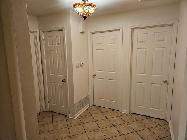 751 N Northwest Highway, Park Ridge, IL 60068