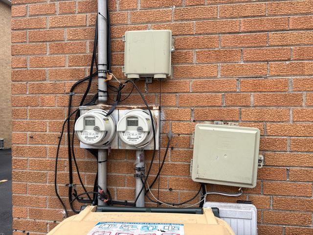 751 N Northwest Highway, Park Ridge, IL 60068