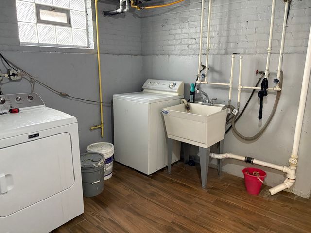 751 N Northwest Highway, Park Ridge, IL 60068