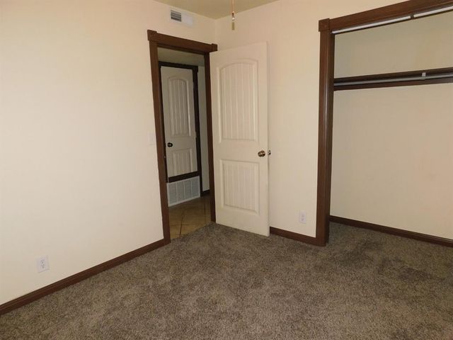 4813 Woodview Drive, Del City, OK 73115