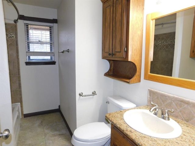 4813 Woodview Drive, Del City, OK 73115