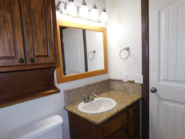 4813 Woodview Drive, Del City, OK 73115