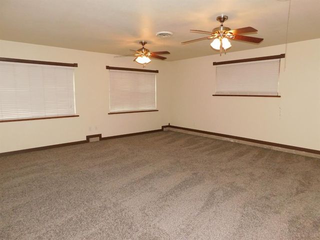 4813 Woodview Drive, Del City, OK 73115