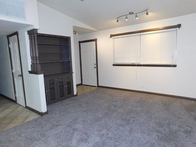 4813 Woodview Drive, Del City, OK 73115