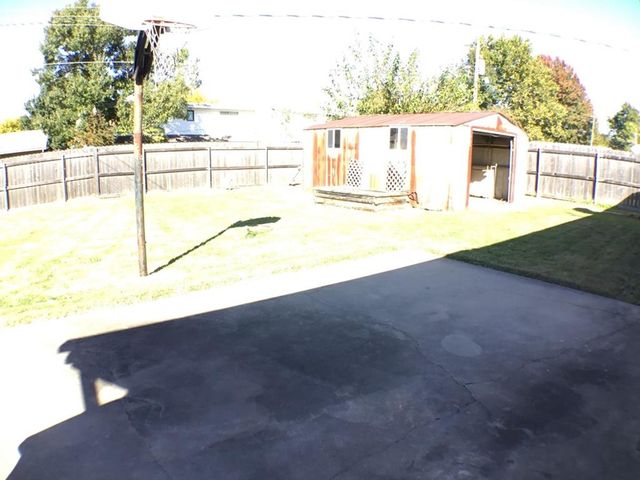 4813 Woodview Drive, Del City, OK 73115