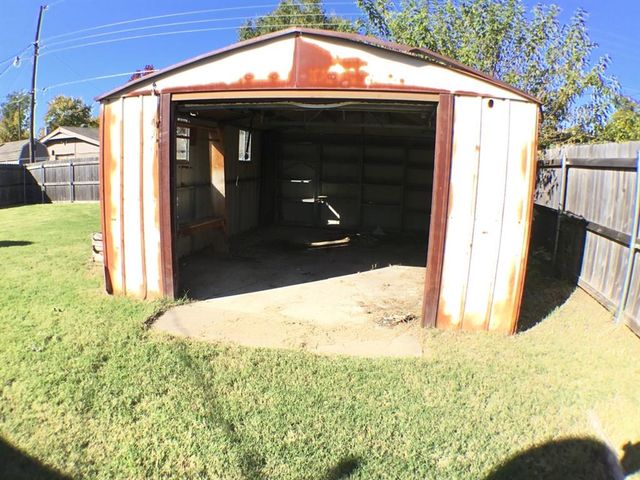 4813 Woodview Drive, Del City, OK 73115