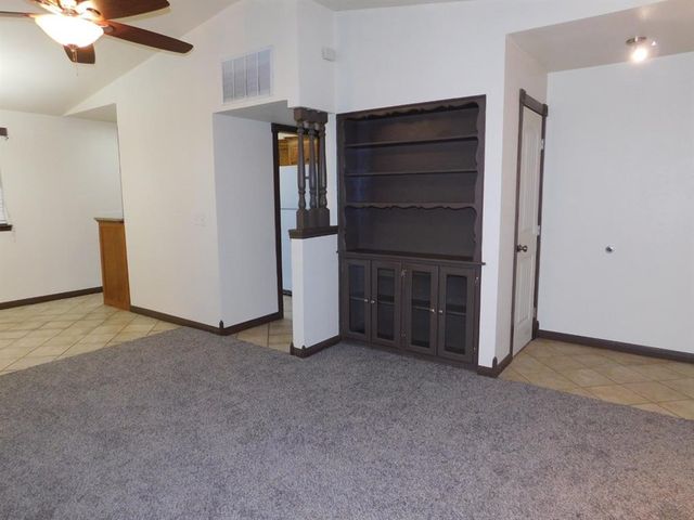 4813 Woodview Drive, Del City, OK 73115