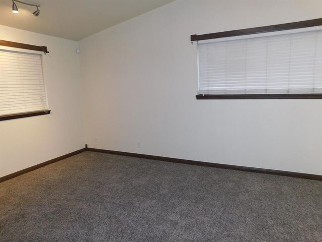 4813 Woodview Drive, Del City, OK 73115