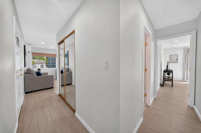 1892 Macduee Way, San Jose, CA 95121