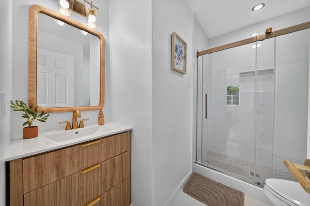 1892 Macduee Way, San Jose, CA 95121