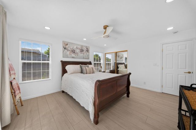 1892 Macduee Way, San Jose, CA 95121