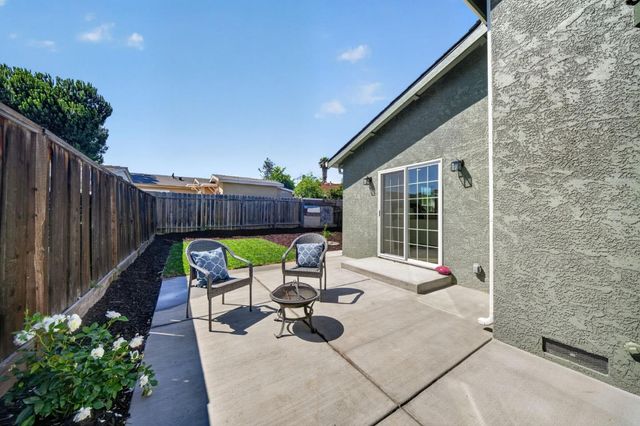 1892 Macduee Way, San Jose, CA 95121