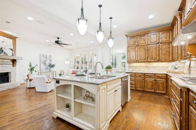 675 Brookstone Drive, Irving, TX 75039