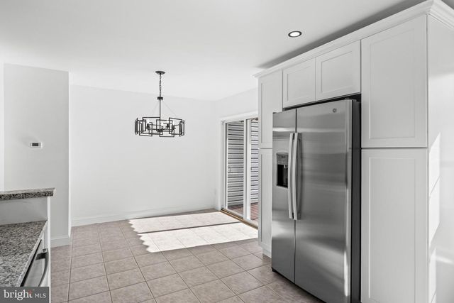 114 CARRIAGE WAY, Woodbury, NJ 08096