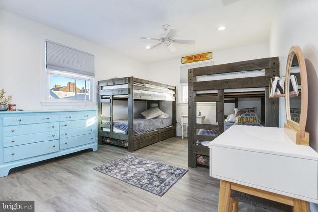 4 N DECATUR AVE, Margate City, NJ 08402