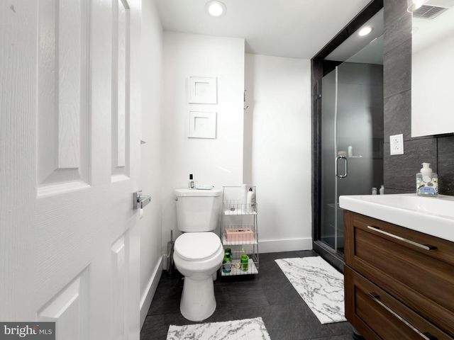 4 N DECATUR AVE, Margate City, NJ 08402