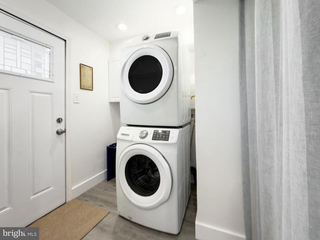 4 N DECATUR AVE, Margate City, NJ 08402