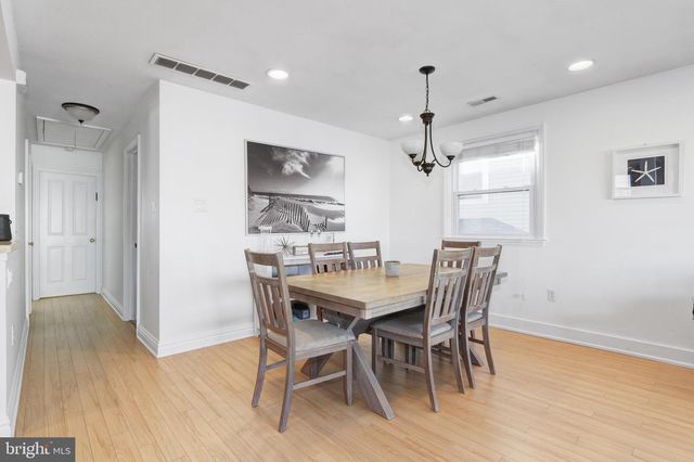 4 N DECATUR AVE, Margate City, NJ 08402