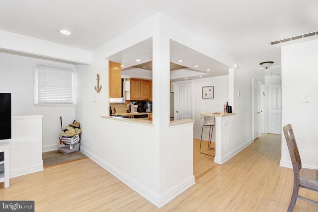 4 N DECATUR AVE, Margate City, NJ 08402