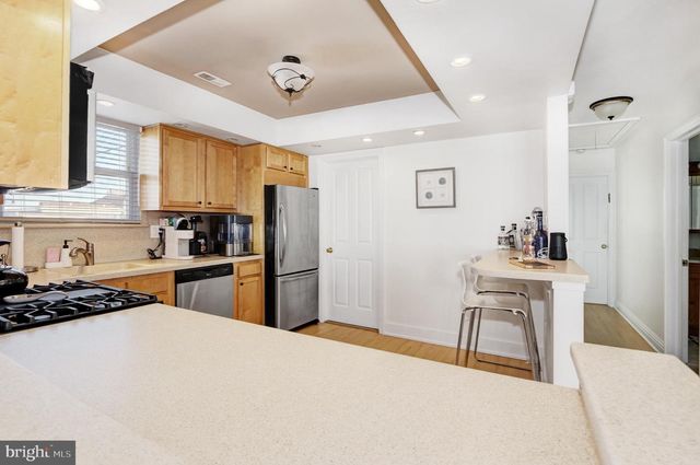 4 N DECATUR AVE, Margate City, NJ 08402