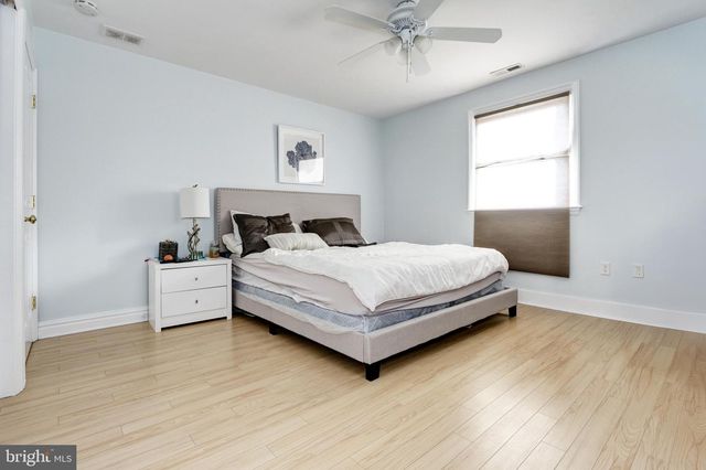 4 N DECATUR AVE, Margate City, NJ 08402