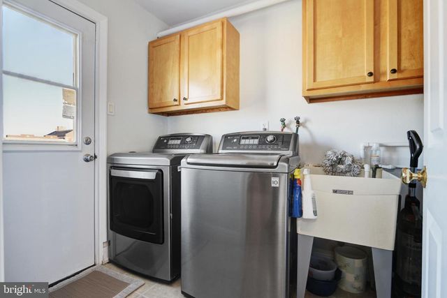 4 N DECATUR AVE, Margate City, NJ 08402