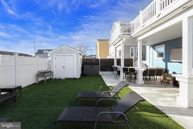 4 N DECATUR AVE, Margate City, NJ 08402
