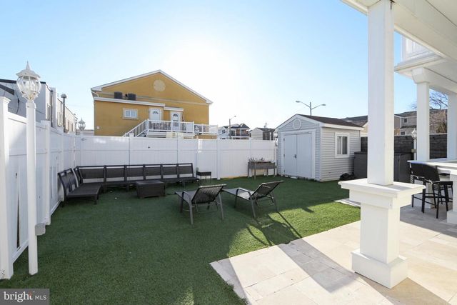 4 N DECATUR AVE, Margate City, NJ 08402